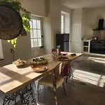 Apartament La Provence Centre Ville, Piscine, Jardin, Terrasse *