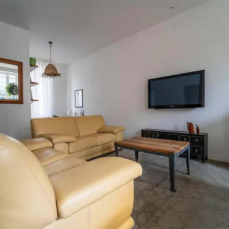 La Provence Centre Ville, Piscine, Jardin, Terrasse * Ним