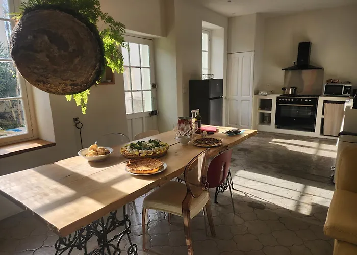 Apartament La Provence Centre Ville, Piscine, Jardin, Terrasse *