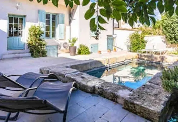 Apartament La Provence Centre Ville, Piscine, Jardin, Terrasse Nîmes