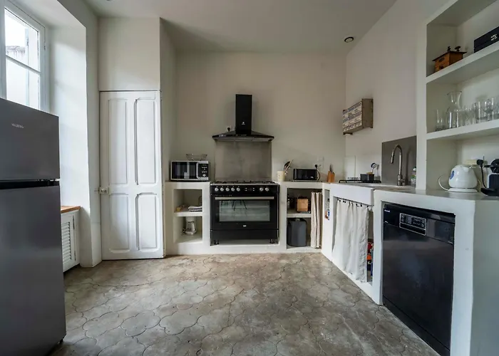 Apartament La Provence Centre Ville, Piscine, Jardin, Terrasse